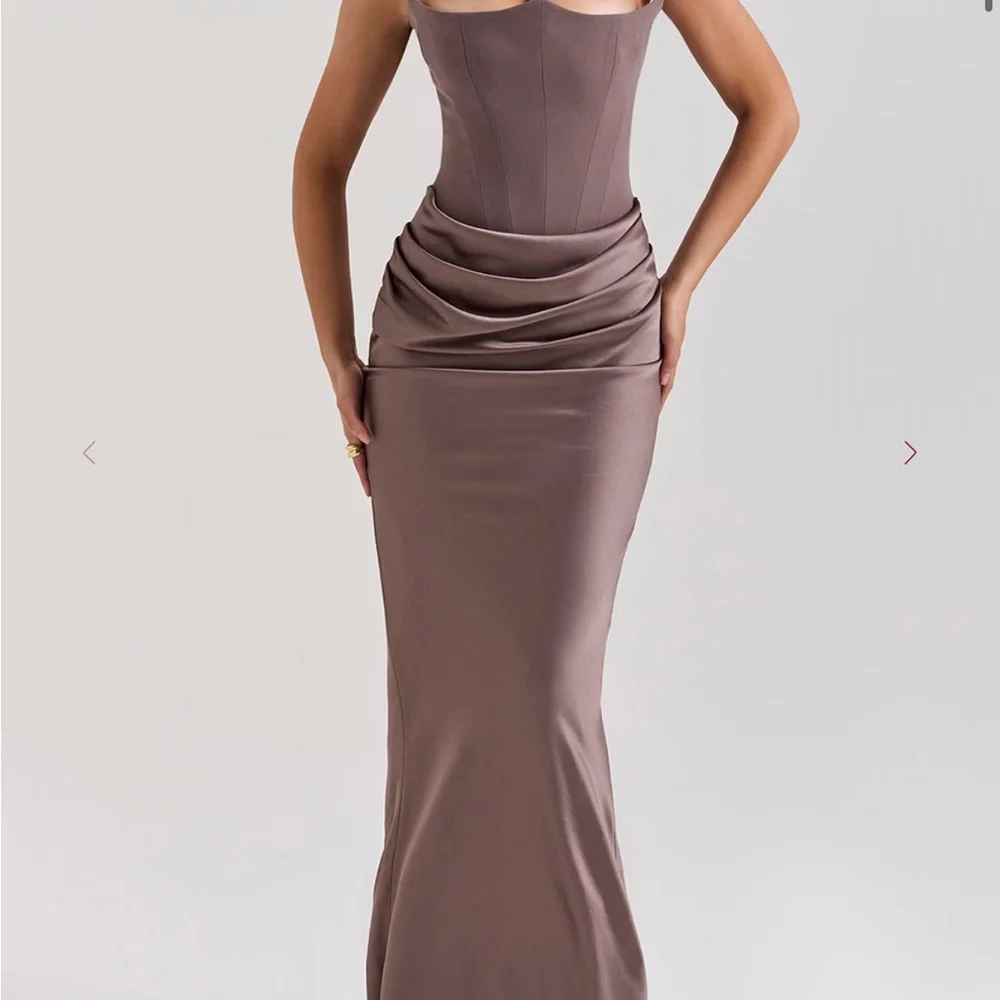 House of CB PERSEPHONE - Picture 2 of 3